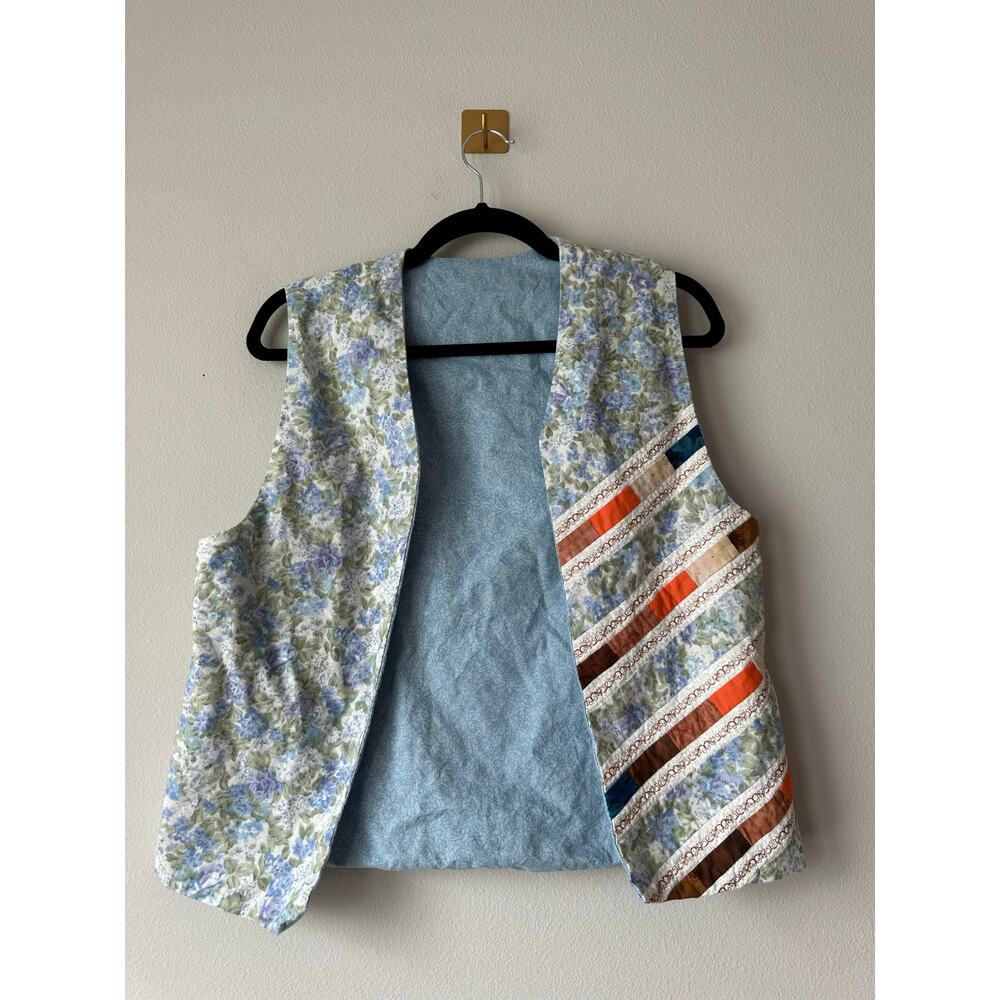 Vintage Handmade Floral Patchwork Vest Cottagecore Embroidered Folk Art Size S